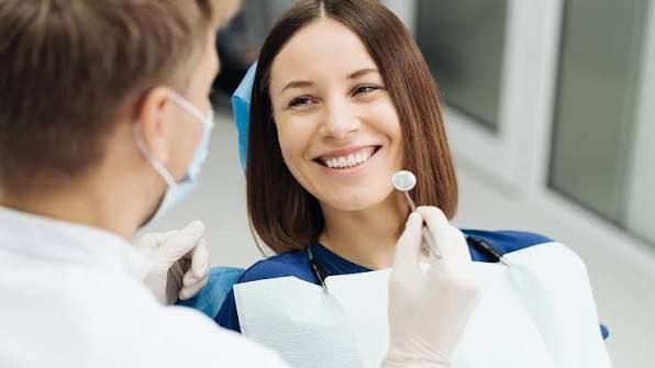 Dental Services in the UAE: A Guide to Choosing the Right Clinic